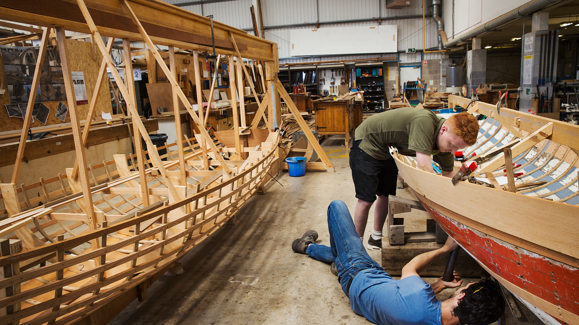 Budowa statku w stoczni